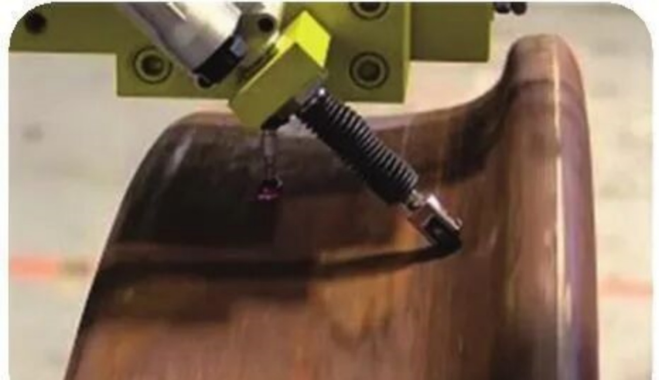 A banda de rodagem do trem possui perfil c&ocirc;nico.